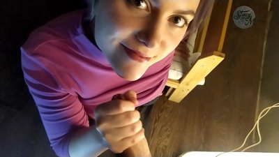 Lulataaye guriga caadiga ah ee Ruushka oo leh goob dick ah iyo qulqul qoto dheer oo wanaagsan